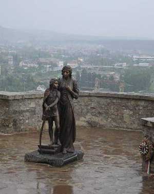 Пам"ятник Ілоні Зріні та її синові Ференцу