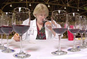Закарпатцям на замітку: Як "проявити" порошкове вино