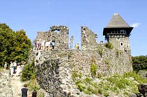 7 чудес України: Невицький замок на Закарпатті