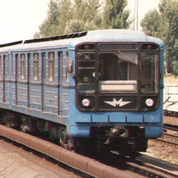 Закарпаття: Пасажири міжнародних потягів можуть потрапити до Угорщини лише на електропоїзді "Чоп-Захонь" 
