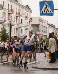 Закарпатці взяли участь у Всеукраїнських змаганнях лижеролерів у Чернігові