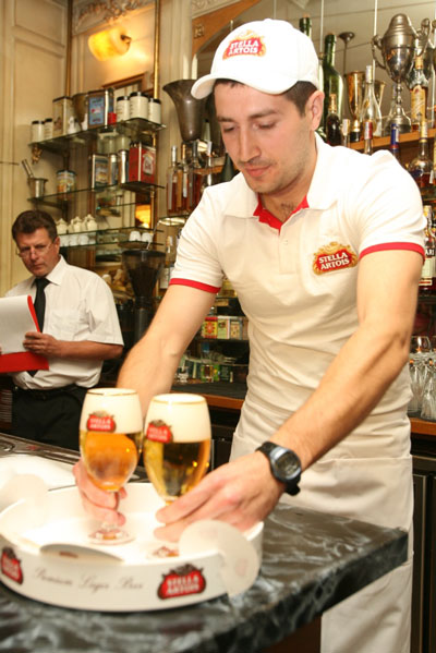 Лучшим барменом Stella Artois стал Василий Товтин из Ужгорода