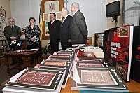 Закарпатское управление СБУ передало библиотекам книги