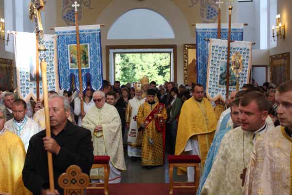 Відбулося чергове єпархіальне паломництво закарпатських греко-католиків до Чудотворної ікони Божої Матері у Зарваниці