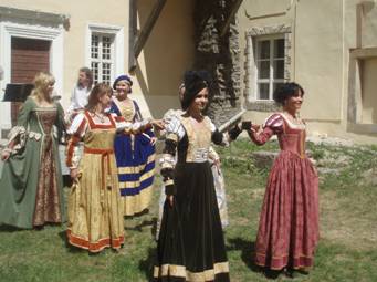 День музеїв Ужгород відзначив середньовічними розвагами