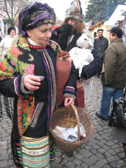 В закарпатском Мукачево проходит юбилейный пятнадцатой фестиваль "Червене вино"