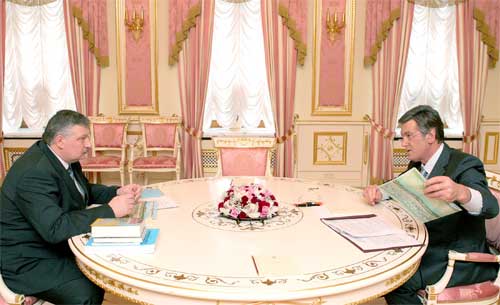 "Губернатор" Закарпатья встретится с Президентом и пообщается со столичными СМИ