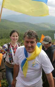 Гуцулы просят Ющенко не вести за собой толпу на Говерлу
