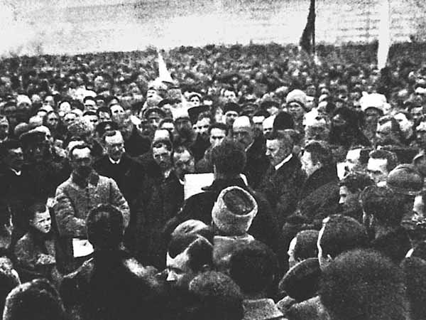 22 января 1919 года в Киеве на Софийской площади был провозглашен Акт злуки (объединения) Украинской Народной Республики и Западноукраинской Народной Республики