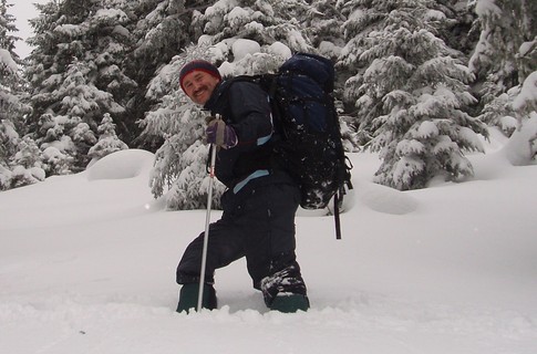 Турист учил друзей выживать в снегу, а сам погиб под лавиной