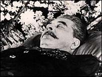 У 1953 році Закарпаття оплакувало смерть Сталіна, будувало Теребле-Ріцьку ГЕС та встановлювало спортивні досягнення