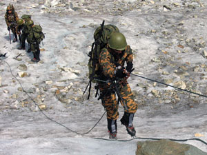 На Закарпатті триває тритижневий польовий вихід 300 військовослужбовців окремого гірсько-піхотного батальйону 