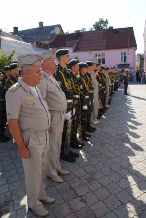 253 ліцеїсти розпочали новий навчальний рік у Мукачівському ліцеї з посиленою військово-фізичною підготовкою (ФОТО)