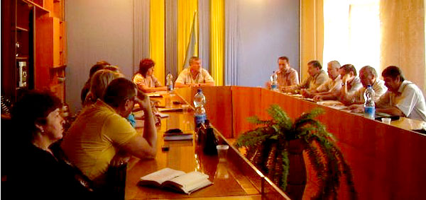 На Виноградівщині відбувся "круглий стіл" по обговоренню змін до Конституції України