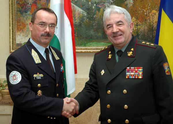 В Ужгороді військові України й Угорщини обговорили питання розвитку двостороннього співробітництва (ФОТО)