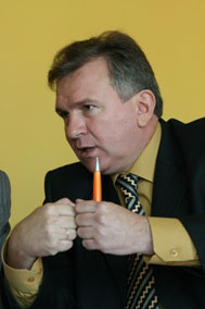 Ігор Кріль: Януковичу варто прищемити язики деяким своїм спікерам