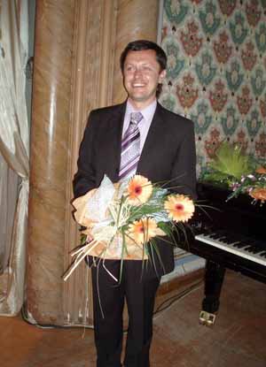 В Ужгороді відбувся сольний концерт соліста Закарпатської обласної філармонії Олександра Товта (ФОТО)