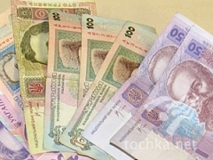 Торги по долару на міжбанку відкрилися в діапазоні 7,9200-7,9270 грн/дол., євро - 9,6555-9,6670 грн/євро.