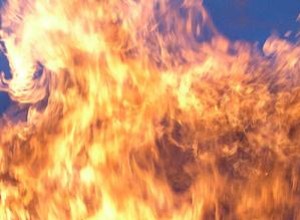На Тячівщині під час пожежі чадним газом отруїлися батько і син