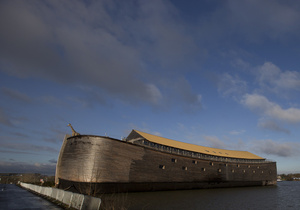 Голландський тесля побудував Ноїв ковчег у натуральну величину
