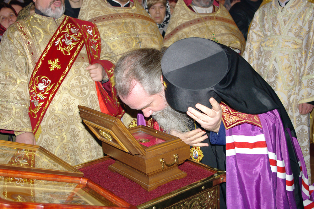У Мукачево привезли мощі свт. Іоана Милостивого, патріарха Олександрійського (ФОТО)