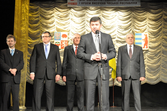 У Мукачеві відбувся урочистий вечір з нагоди 5-річчя партнерства  між Закарпаттям і Височіною (ФОТО)