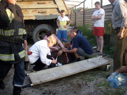 На околиці Сваляви вибухом цистерни травмувало чоловіка (ФОТО)