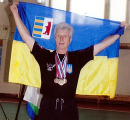 Закарпатець Володимир Стрілецький у 72 роки став чемпіоном світу з гирьового спорту