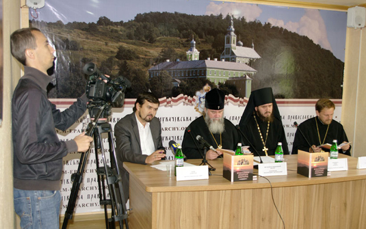 В Ужгороді презентували друге видання путівника «Православні монастирі Закарпаття» (ФОТО)