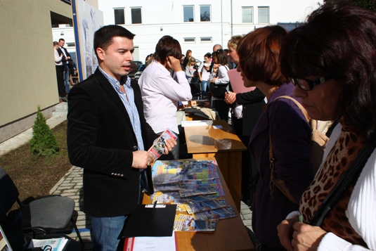 В Ужгороді Ярмарок вакансій відвідали 1500 шукачів роботи