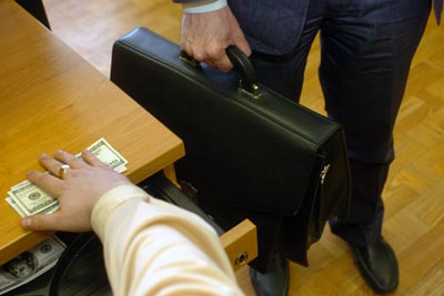 Суд розгляне участь ужгородського депутата Волошина у корупційних схемах