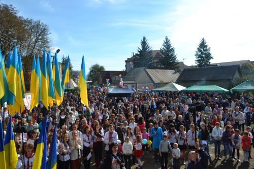 У Тересві відбулися святкування з нагоди 670-ї річниці з дня першої історичної згадки про селище (ФОТО)
