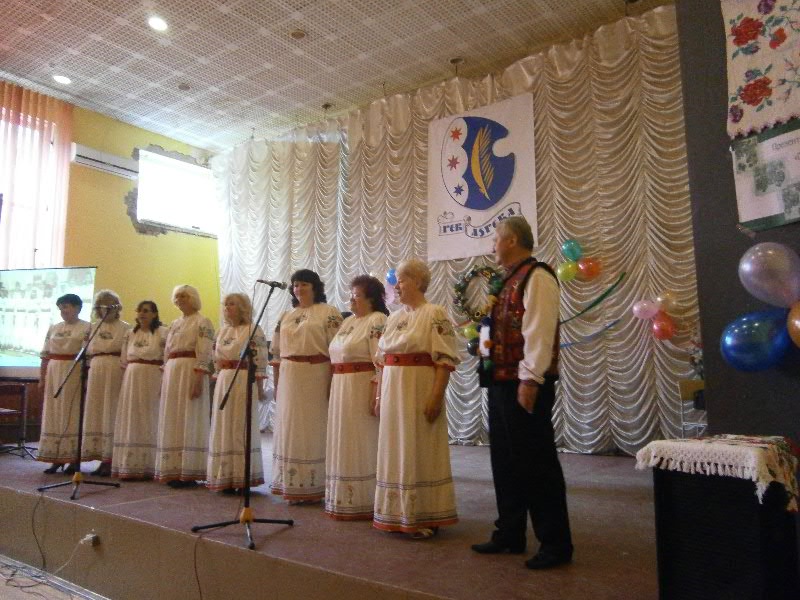 В Ужгороді презентували нову книжку про пісенні обряди, звичаї, народні традиції Закарпаття
