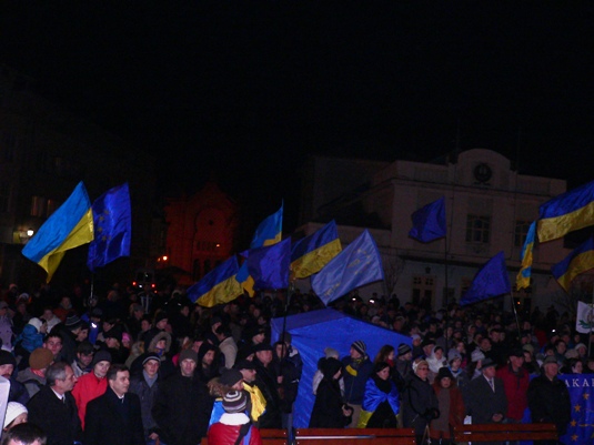 Ужгородський ЄвроМайдан викликає Ледиду, Варцабу, Погорєлова, Ковача і депутатів міськради