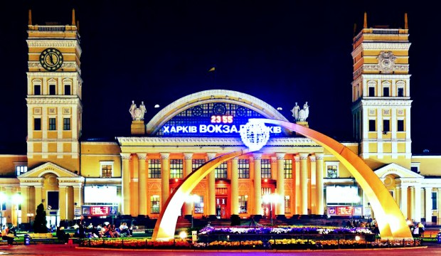 На Великдень та травневі свята призначили додатковий потяг "Харків-Ужгород"