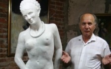 Скульптор Шматько просив мера Мукачева висунути його на Нобелівську премію