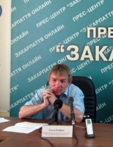 Чергове звільнення в Ужгородській міськраді: заяву написав начальник управління культури Євген Бобров
