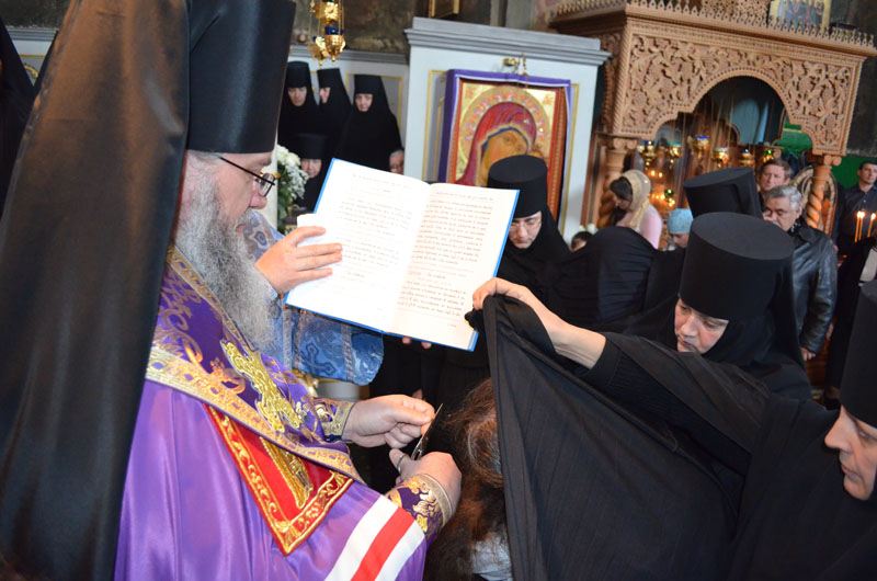 У Мукачівському монастирі відбувся чернечий постриг (ФОТО)