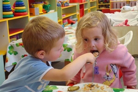 На Закарпатті у жодному з перевірених дитячих закладів не дотримуються норм харчування - прокуратура