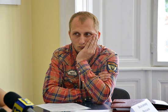 В Ужгороді разом з «Владометром» визначали, як подолати демагогію політиків