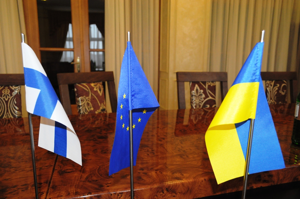 На Закарпатті перебуває посол Фінляндії в Україні
