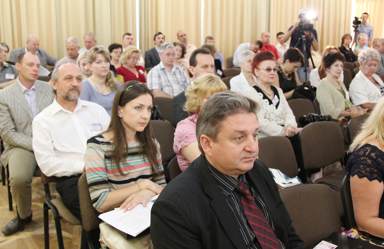 В Ужгороді на міжнародному рівні обговорювали методики лікування раку (ФОТО, ВІДЕО)