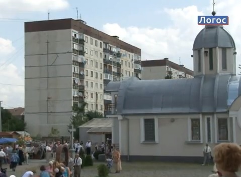 В Ужгороді відбулося урочисте мале освячення новозбудованої Свято-Троїцької церкви (ВІДЕО)