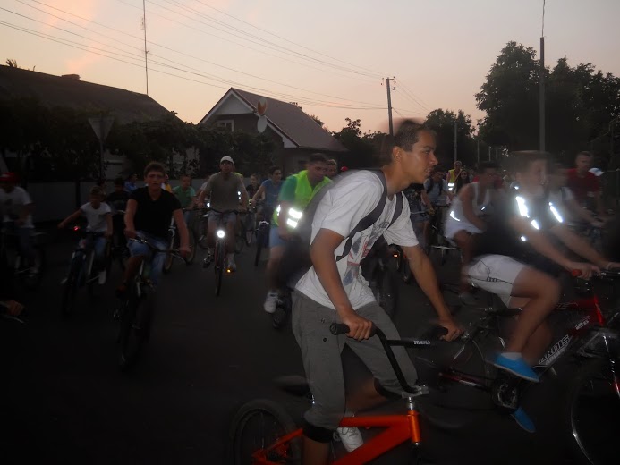 У Виноградові відбувся третій Night Bike Ride (ФОТО)