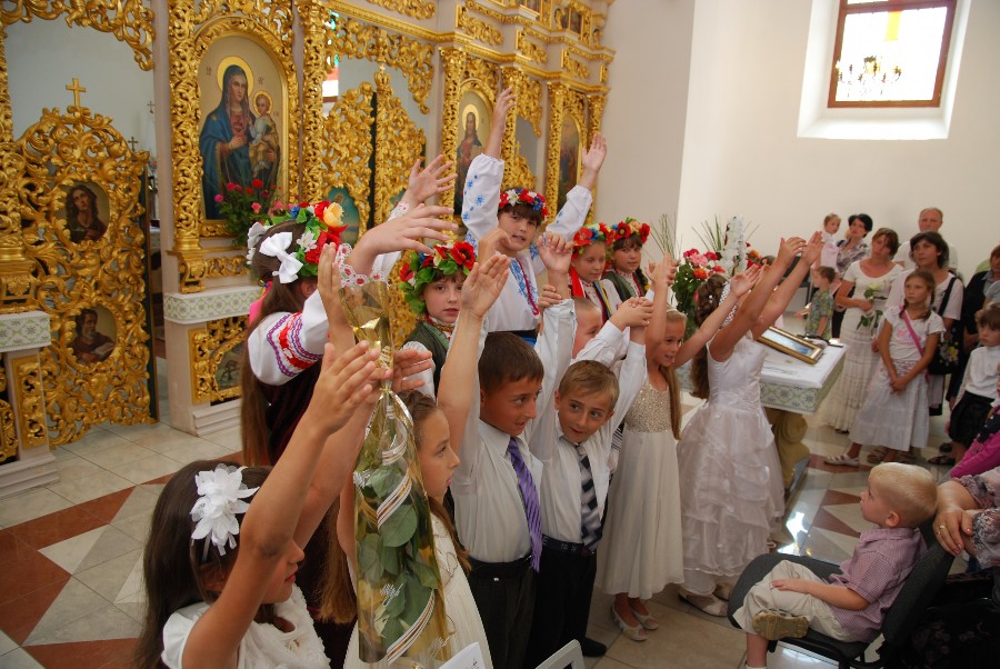 У Малоберезнянському монастирі відбулися святкування Дня Незалежності України та Урочисте Святе Причастя (ФОТО)