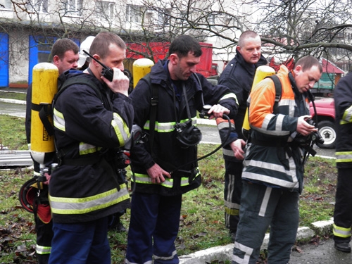 Торік на Закарпатті рятувальники 108 разів працювали на пожежах в апаратах захисту дихання (ФОТО)