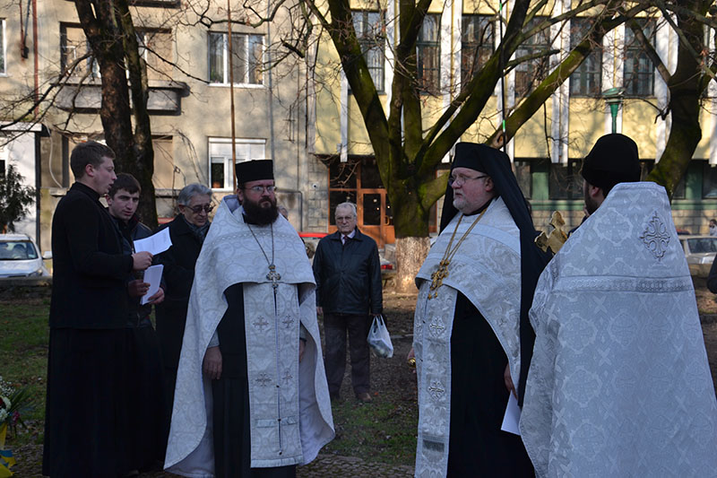 Духовенство УУБА відслужило заупокійну літію за загиблими у боротьбі за державну незалежність України