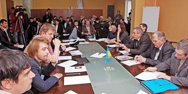 Громадський конвент ужгородського Євромайдану ініціював розмову про перезавантаження влади (ФОТО)