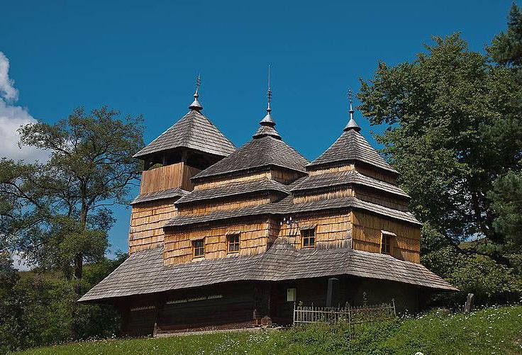 Незаконні споруди поблизу Костринської церкви будуть прибрані – владика Феодор