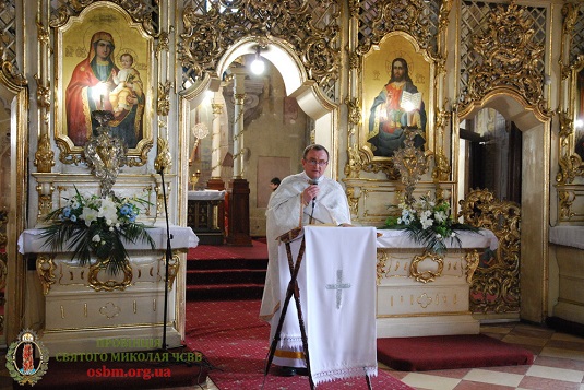В Ужгородському кафедральному соборі відбулася Божественна Літургія за український народ (ФОТО)
